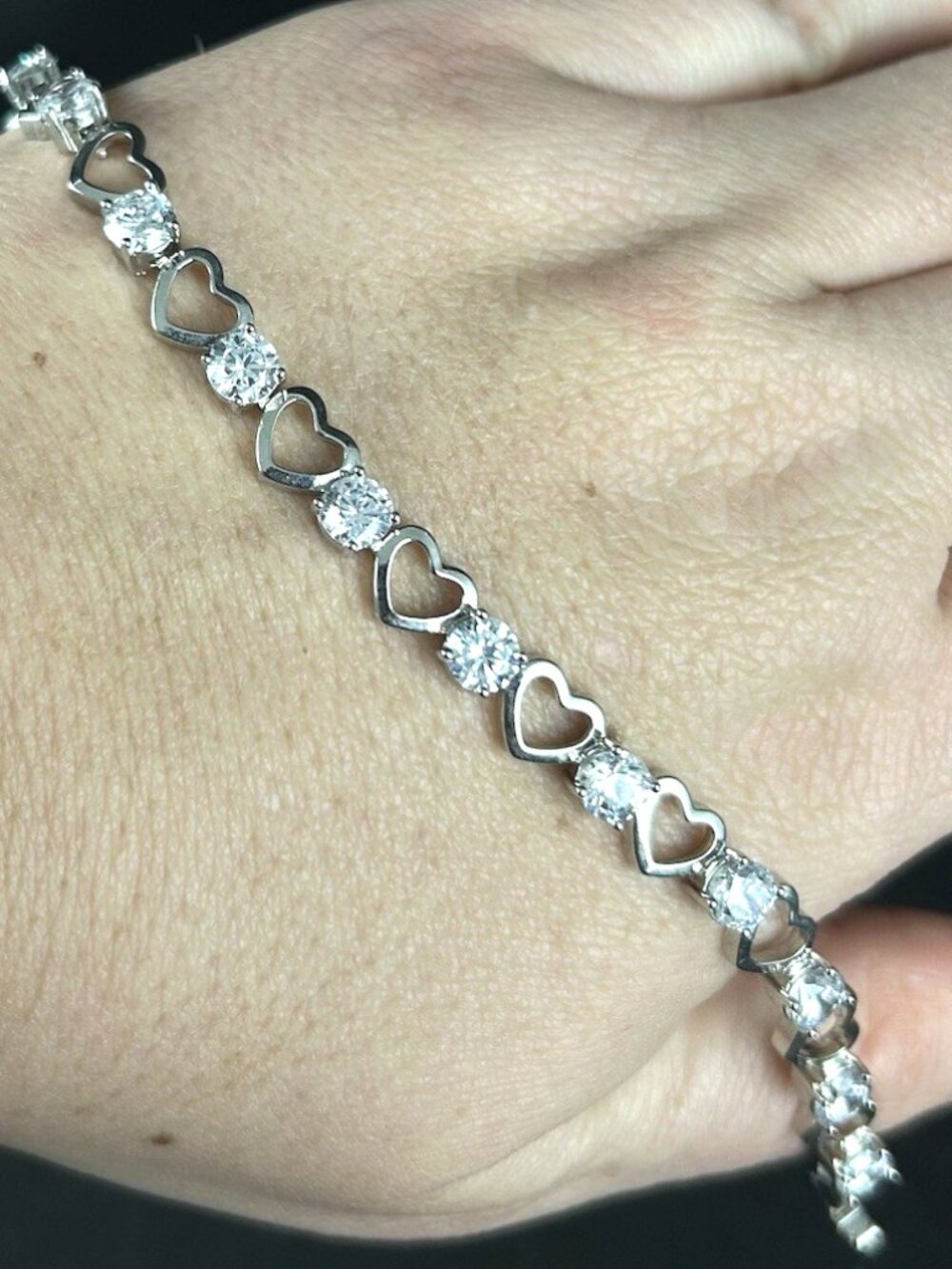 Tennis Bracelet With Hearts & Simulated Diamonds 7" Costume Jewelry Very Pretty!